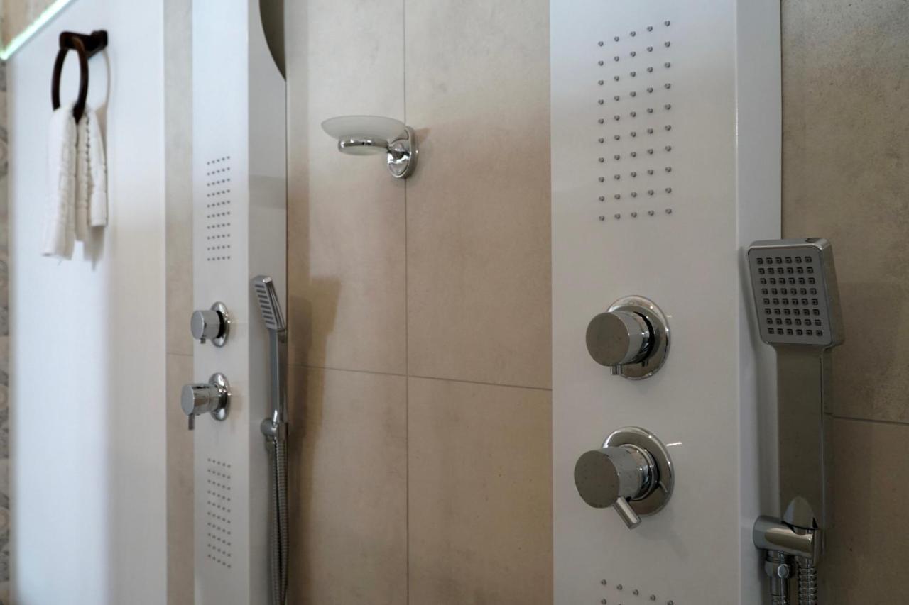 Suite 141 - Luxury B&B Monopoli Exterior foto