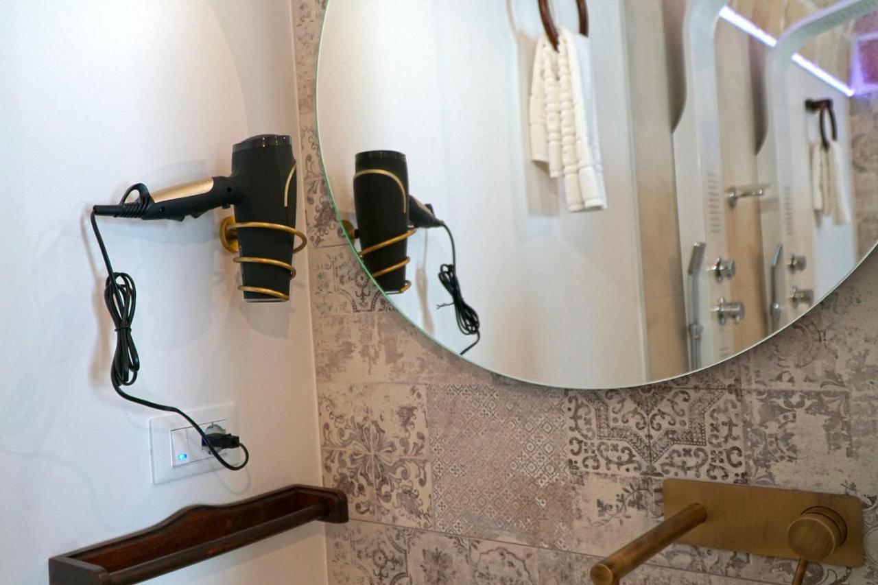 Suite 141 - Luxury B&B Monopoli Exterior foto